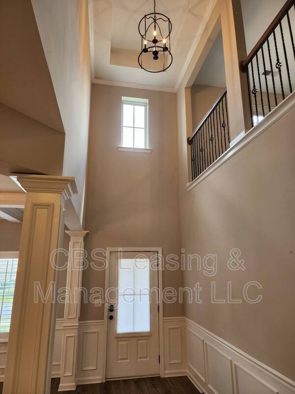 Photo - 2112 Sequoia Dr