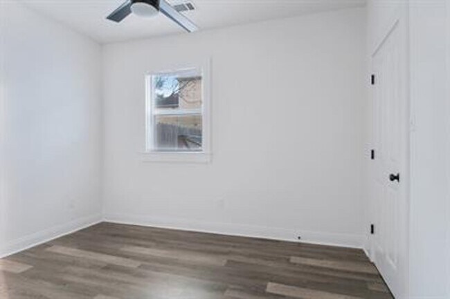 Photo - Newly Renovated 1 Bedroom Jewel in Central City!
