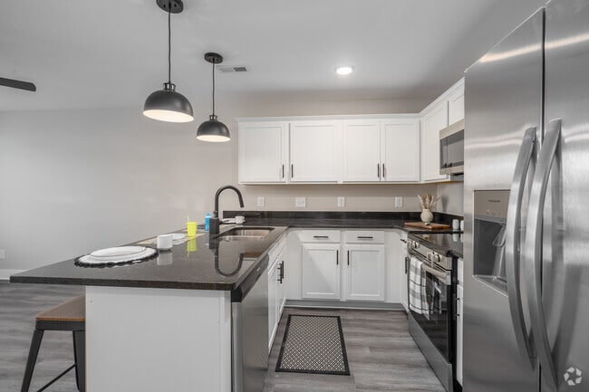 3BR, 3BA - 1,200SF - Kitchen - Lafayette Landings