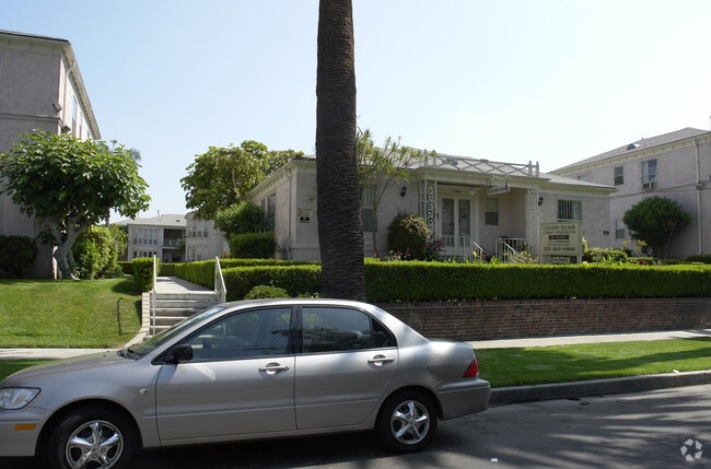 Building Photo - 5140 Clinton Avenue