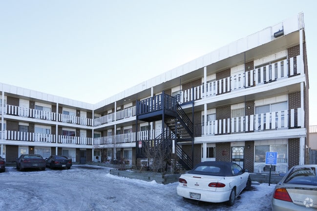 Building Photo - Nova Apartments -