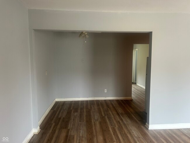 Photo - 135 W Hendricks St Unit 4