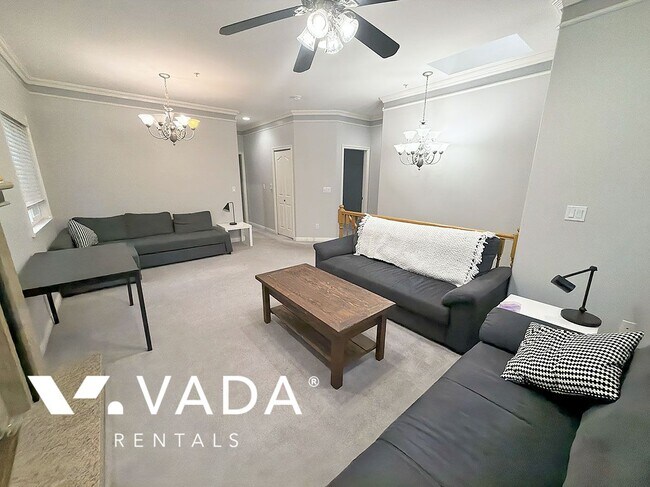 Photo - 759 E 51st Ave