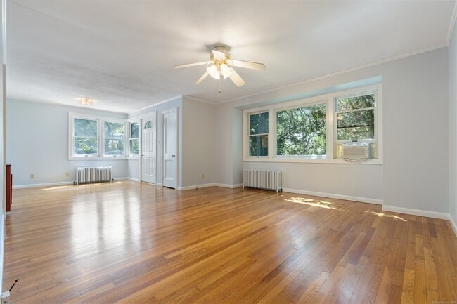 Photo - 3 Jo Anne St