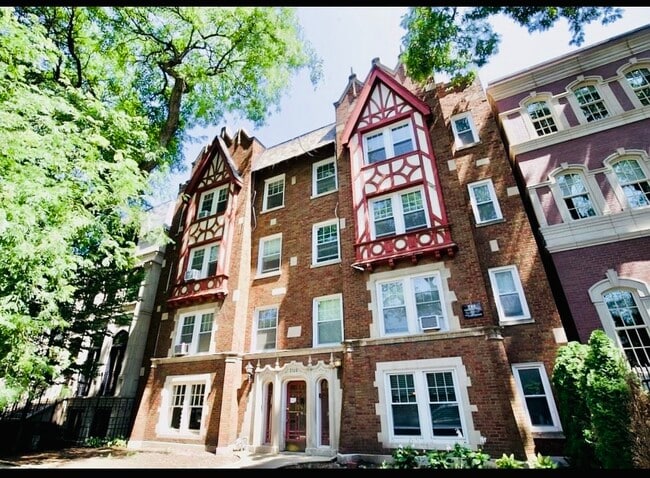 Building Photo - 2129 N Dayton St