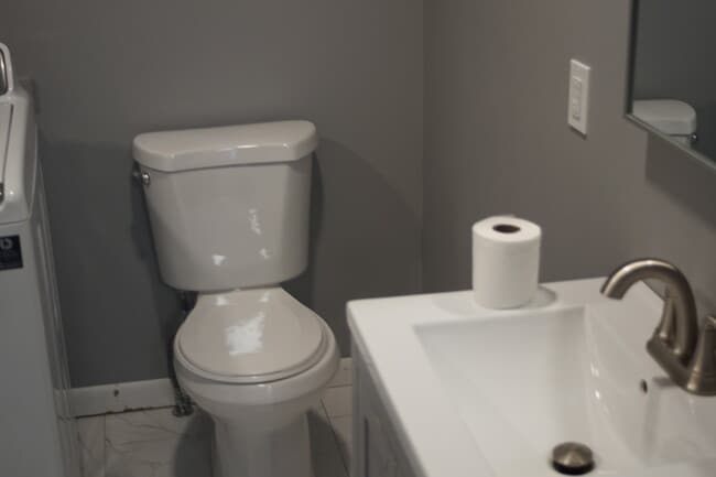 Photo - 628 S Logan Blvd