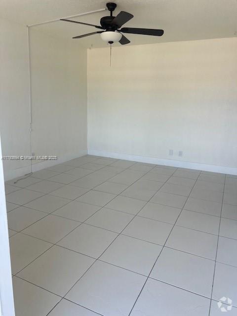 Building Photo - 4163 SW 67th Ave Unit 203C Rental