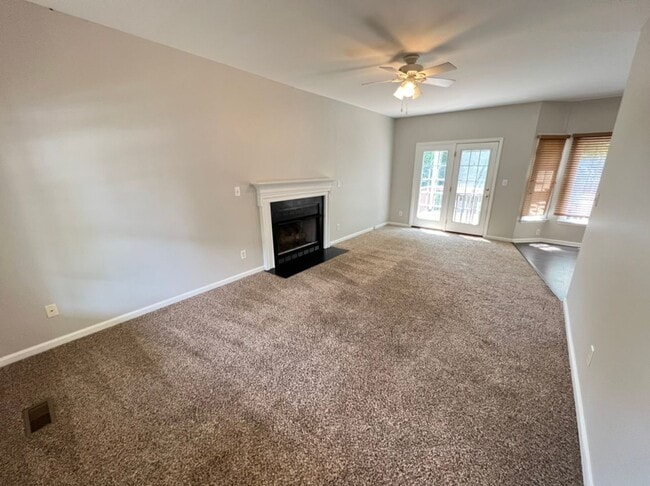 Photo - 102 Cedar Twig Ct