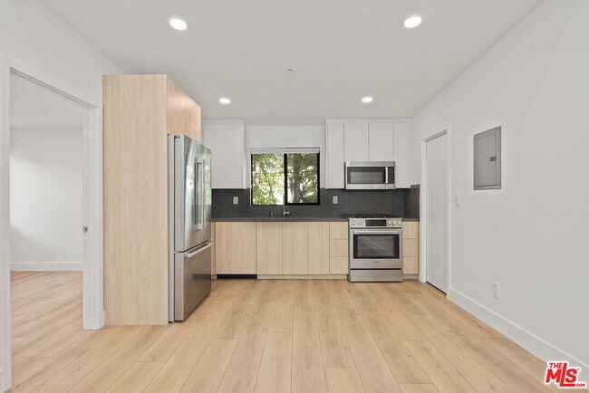 Photo - 2918 3rd St Unidad 6