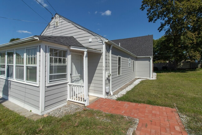 Photo - 38 Mohican Rd