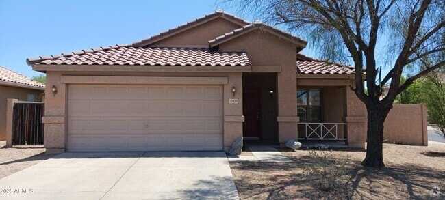 Building Photo - 4803 N 92nd Ln Rental