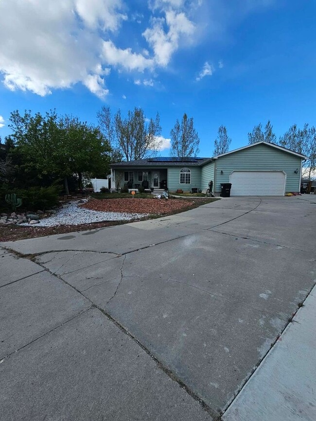 Building Photo - Solar Savings + Shop Space | 3 Bed Home w/ Future Finished Basement