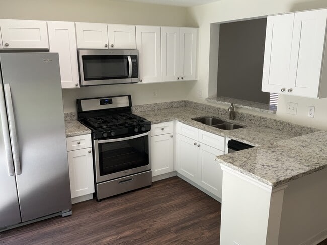 Photo - 5607 Tanagerlake Rd