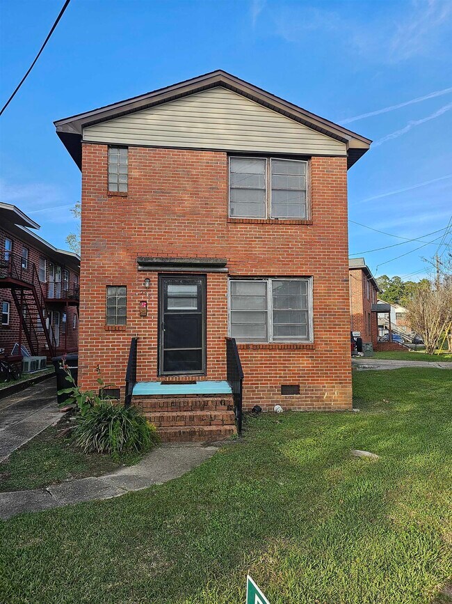 Photo - 538 E College Ave House