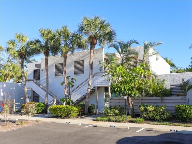 Building Photo - 322 Timber Lake Dr Unit 322