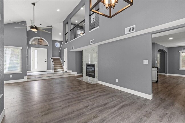 Photo - Contemporary 4bd Home with Expansive Spaces and Designer Details
