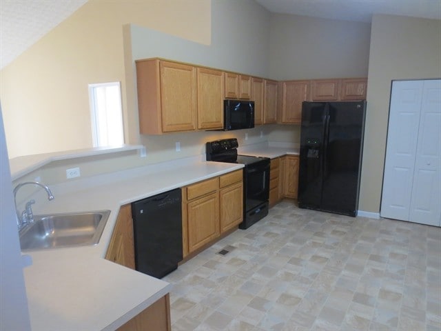 Photo - 5248 Gobel Dr