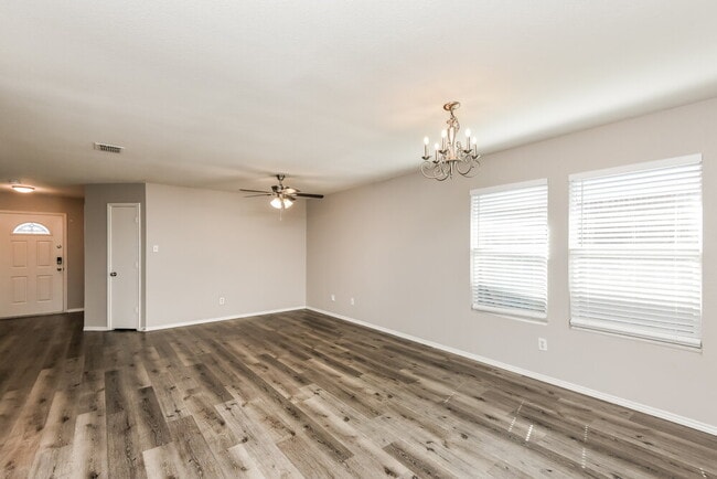 9104 Old Clydesdale Dr