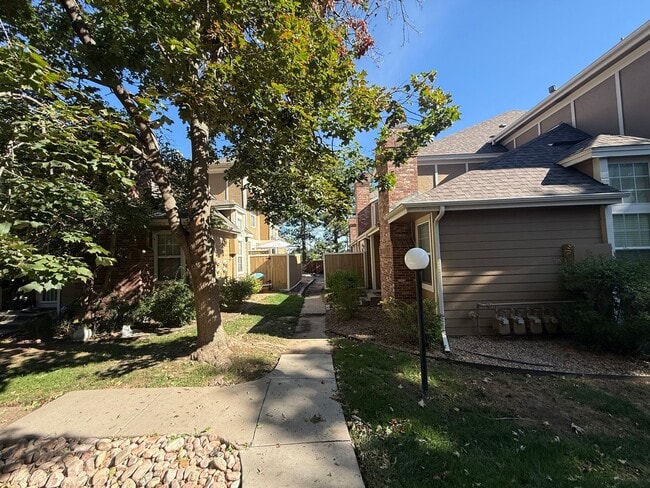 14169 E Dickinson Dr