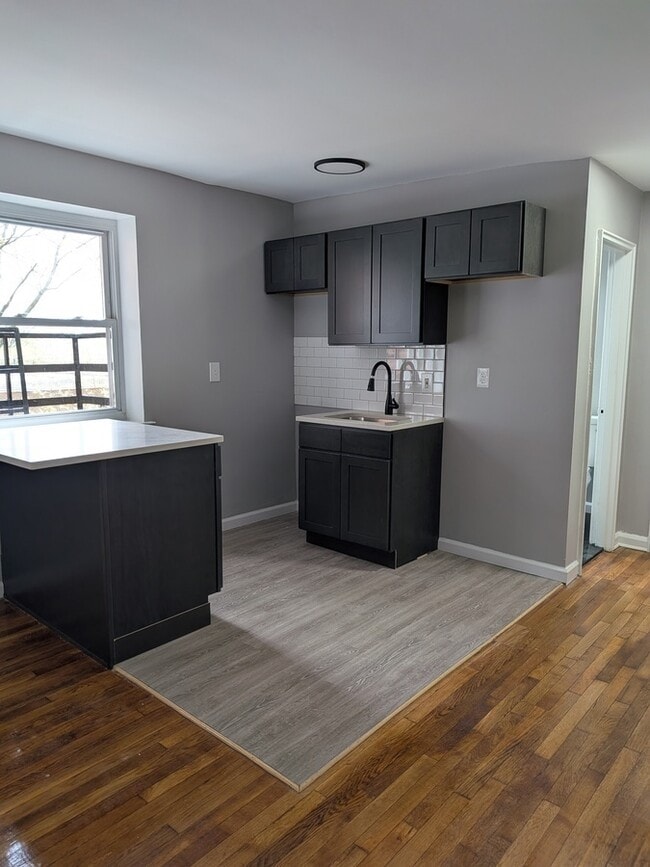 Photo - 1280 Clinton Ave Unit 2C