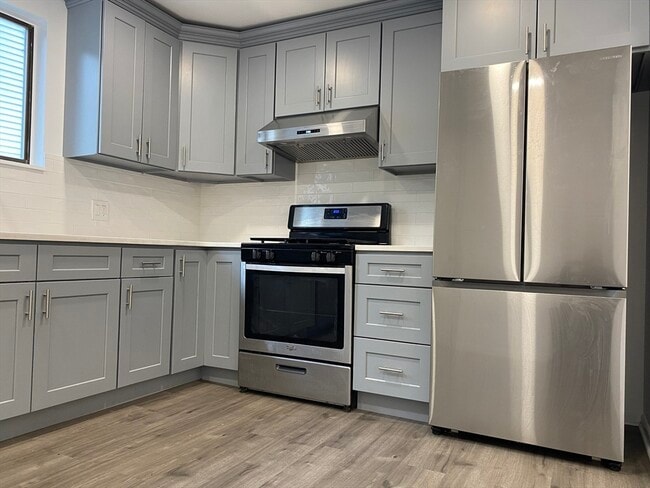 Building Photo - 60-62-62 Nonantum St Unit 2 Rental