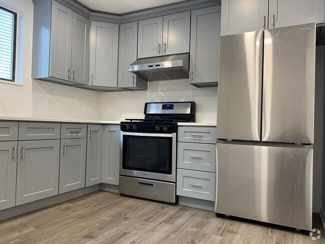 Building Photo - 60-62-62 Nonantum St Unit 2 Rental