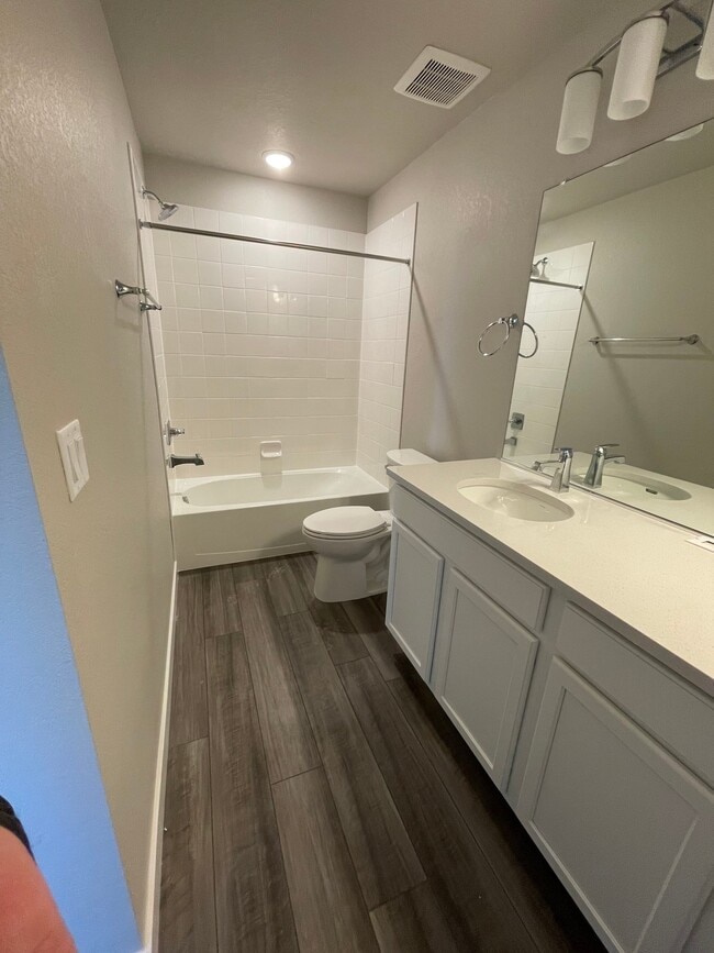 Photo - 922 Colorado River Ave