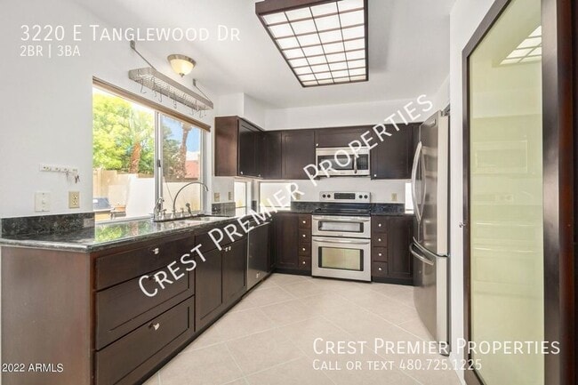 Photo - 3220 E Tanglewood Dr