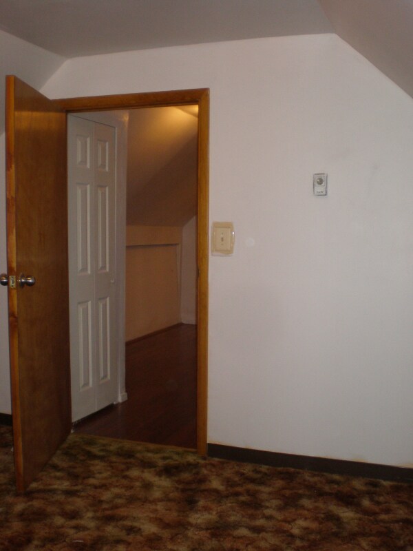 Photo - 1241 Locust Ave Apartamento Unidad main floor