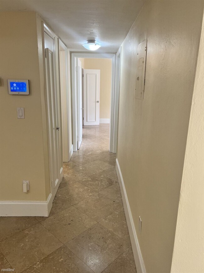 Photo - 2 br, 2 bath Condo - Dadeland Capri Unit Apt C111