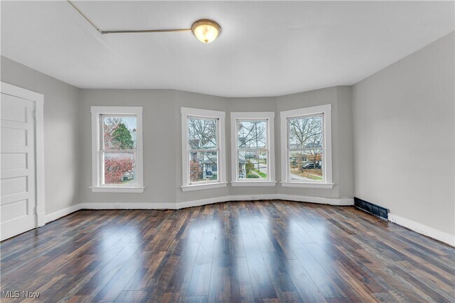 Photo - 3106 Library Ave Unit 2/UP