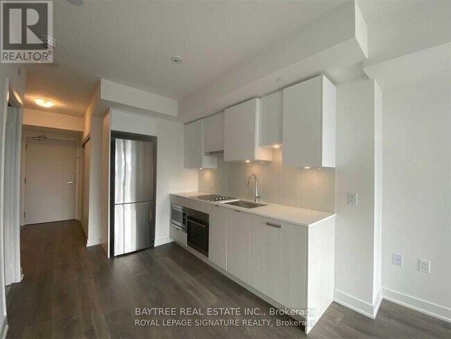 Photo - 195 Redpath Ave Unité 2011