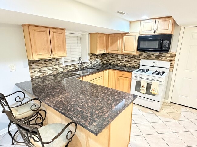 Photo - 2326 N Kostner Ave Unit G