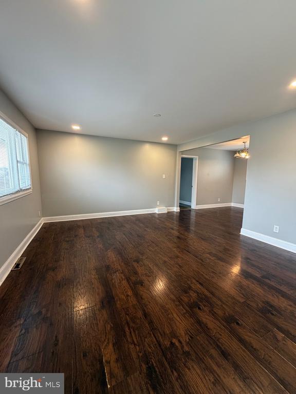 Photo - 1000 Birchwood Dr