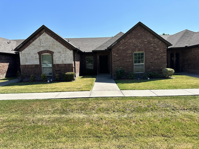 Photo - 6925 Jack Finney Blvd Townhome