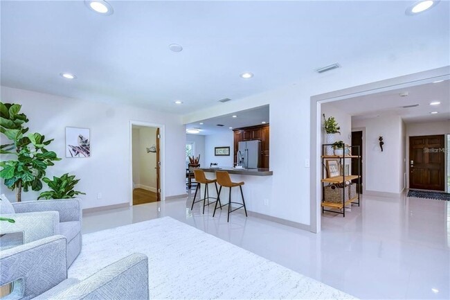 Photo - 103 Belle Isle Ave