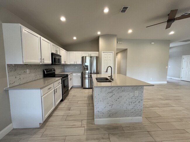 Photo - 3022 Bay Laurel Cir S