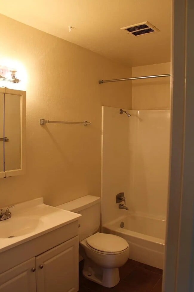 Photo - 530 Rio Pecos Rd Unit 4