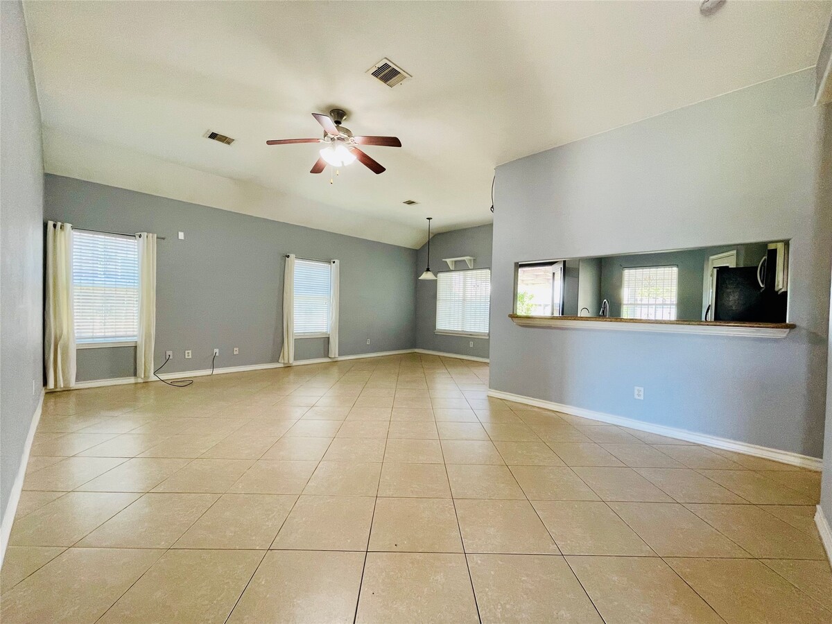 Photo - 13739 Canyon Hollow Loop