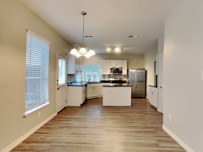 Photo - 18007 Oakloch Ct
