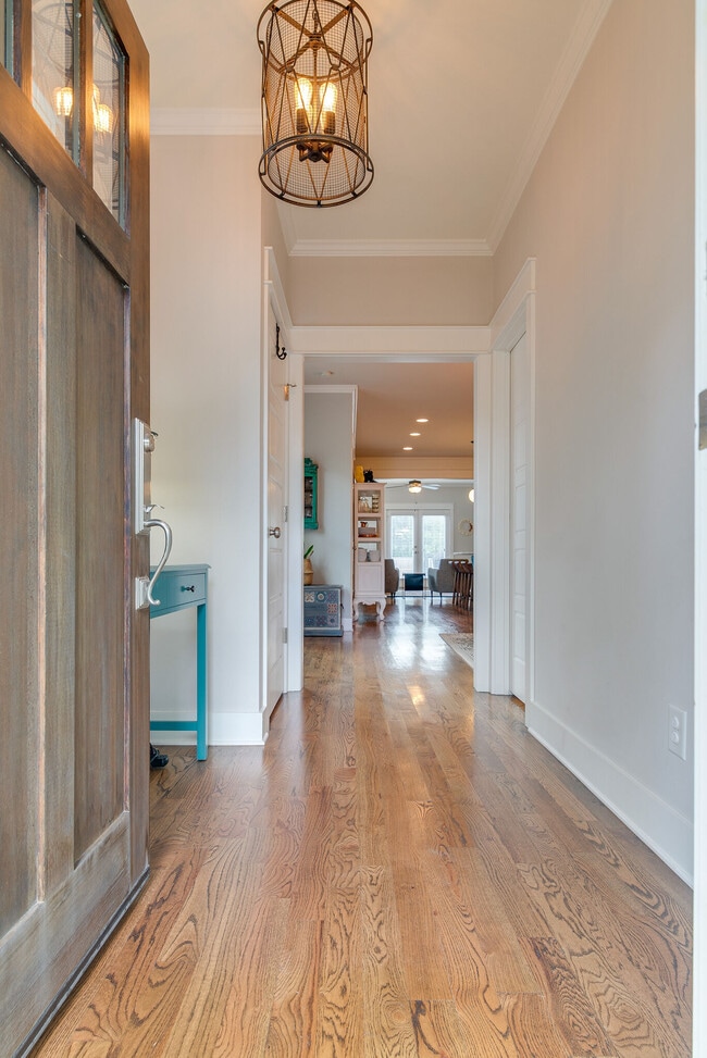 Photo - 1407 Pillow St