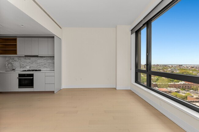 Photo - 550 Vanderbilt Ave