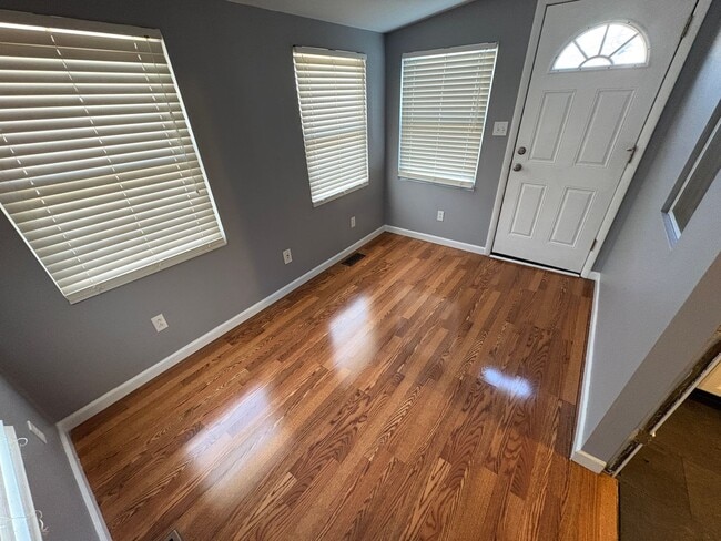 Photo - 1231 Hoyt Dr