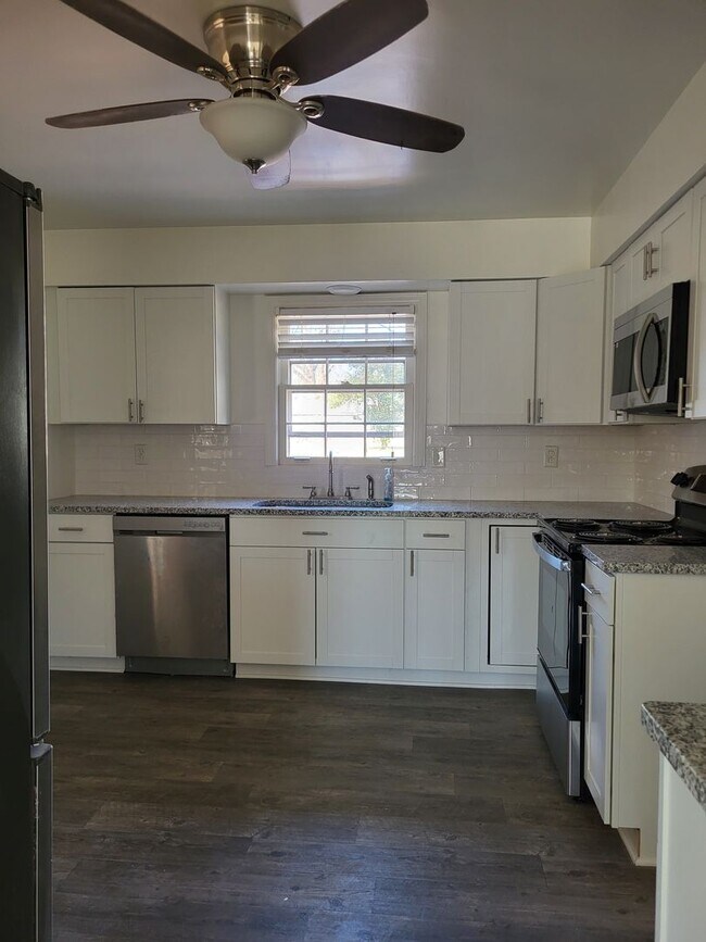 Photo - 3 bedroom in Coulwood