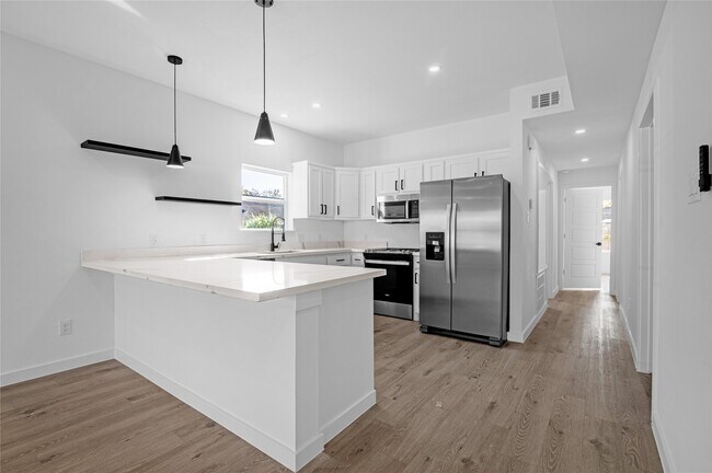 Photo - 9708 Stedman St