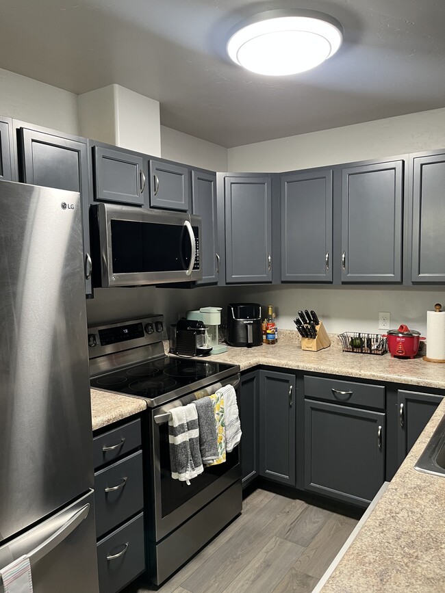 Photo - 658 1/2 Tammera Ln