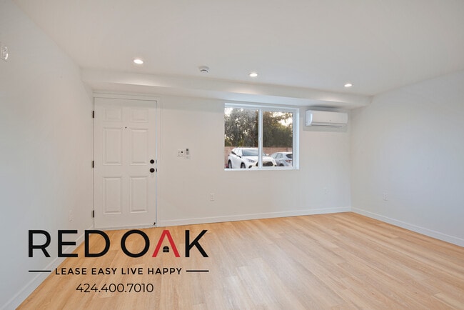 Photo - 8555 Independence Ave Unidad 115