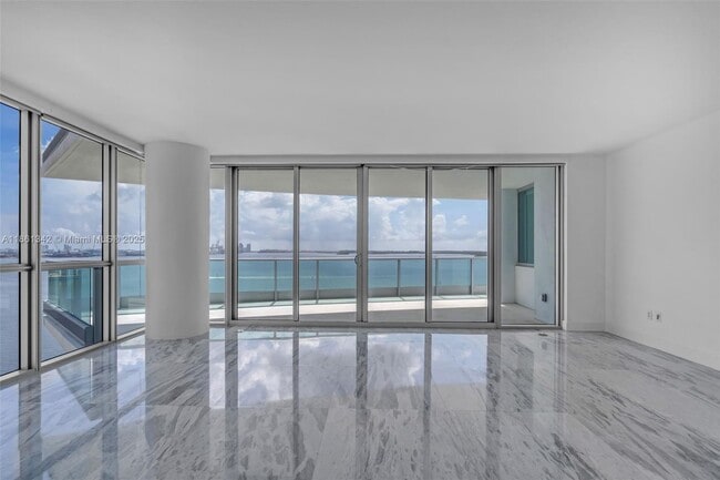 Building Photo - 1331 Brickell Bay Dr Unit 1201 Rental