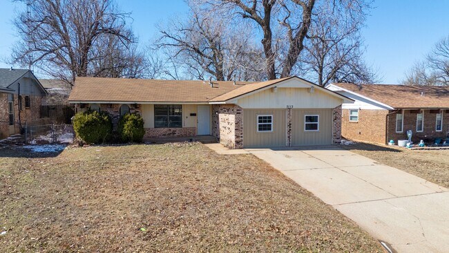 5113 S Briarwood Dr