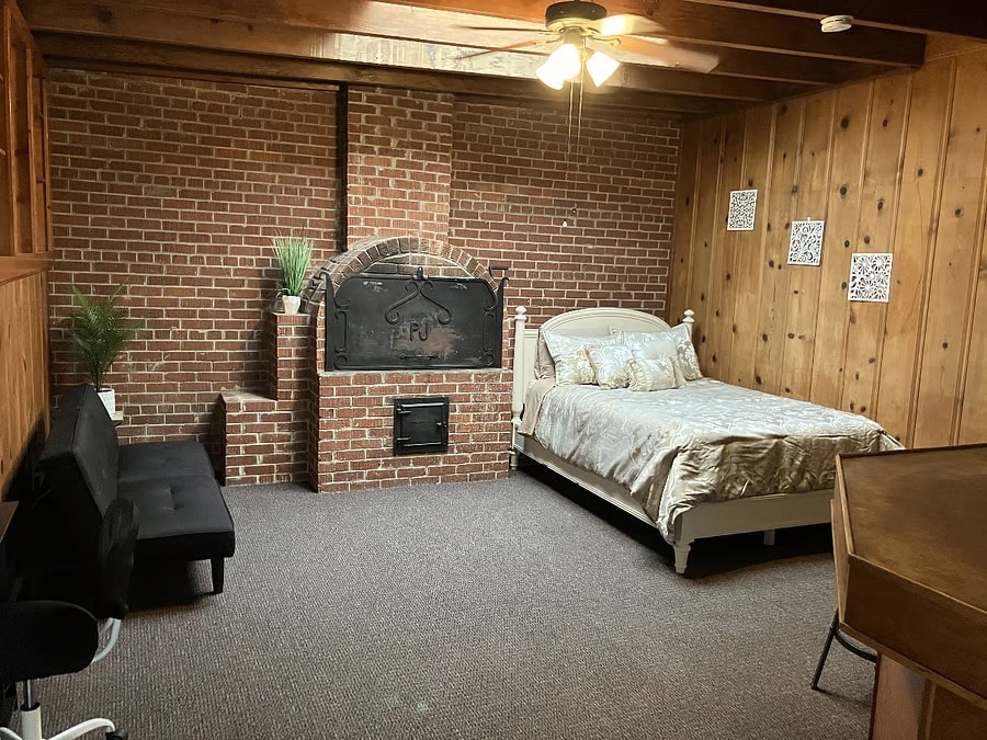 Photo - 138 Pine St
